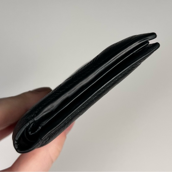 Salvatore Ferragamo Gancini logo engraved Bifold wallet Leather Black - Picture 2 of 8